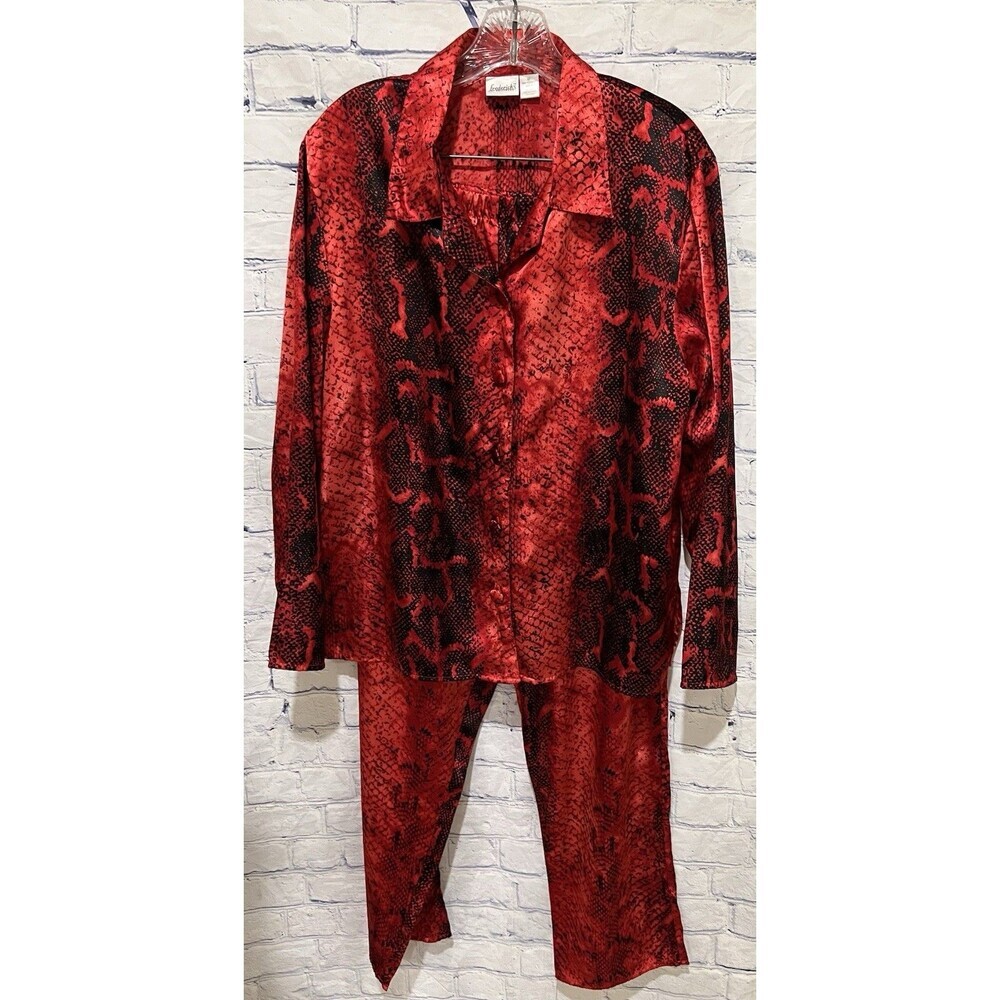 Fredericks of Hollywood Satin Pajama Set Medium Long Sleeve & Pants Red